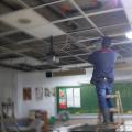 生活科技教室天花板整修中
